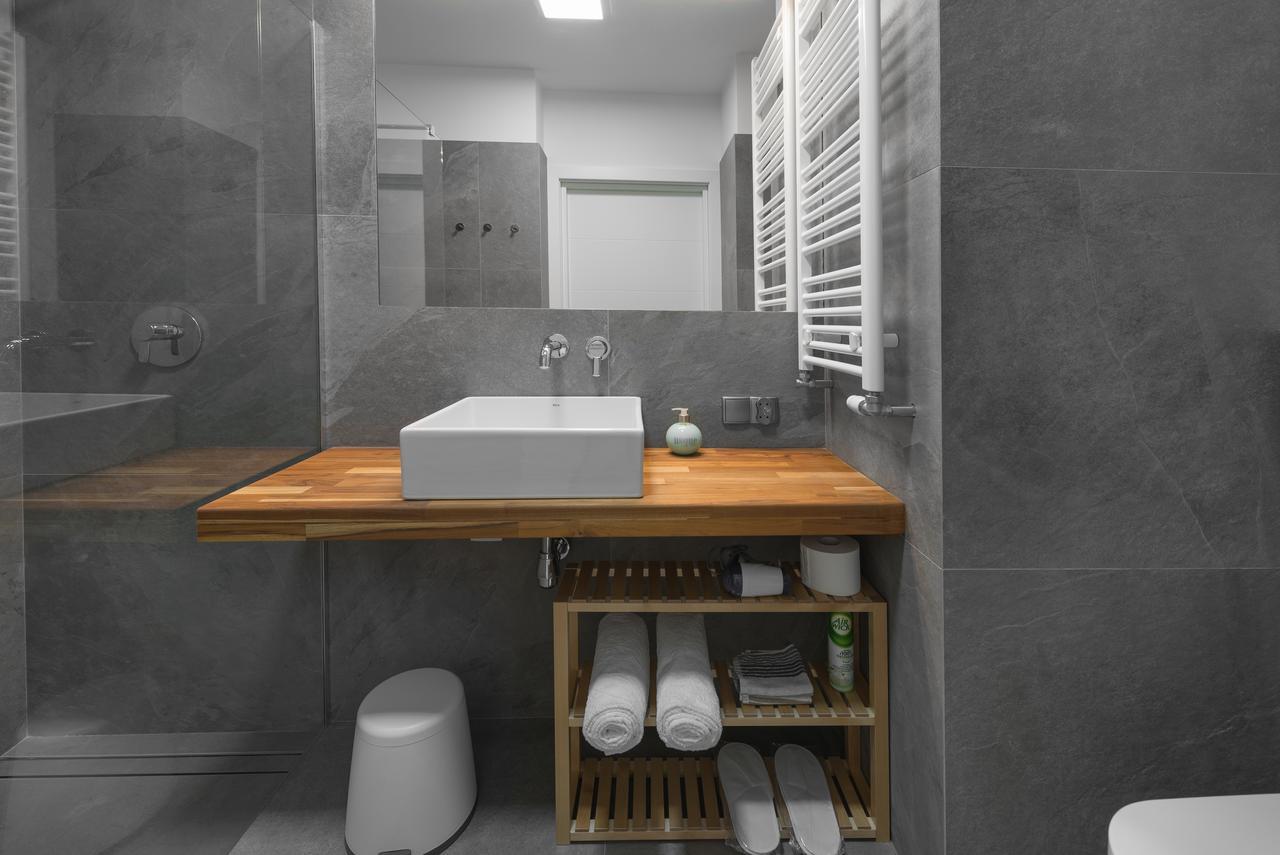 Apartamenty Benthos Towarowa بوزنان المظهر الخارجي الصورة
